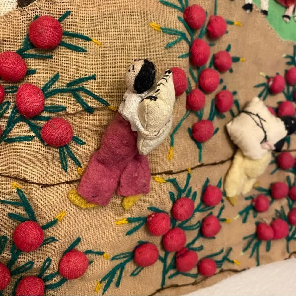 Vintage Peruvian Arpillera Wall Hanging Textile Folk Art Hand Embroidered 3D
